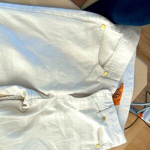White elegant Tory Burch jeans. Worn once. Excellent condition. Size 30.